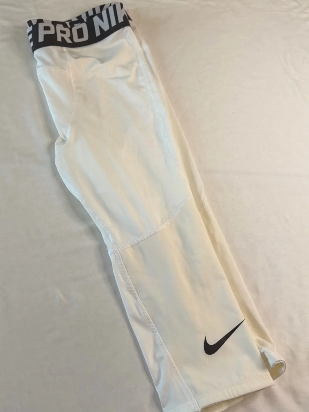 Nike Pro Dri-FIT Youth XL White Capri Leggings Cropped‎ Athletic Pants